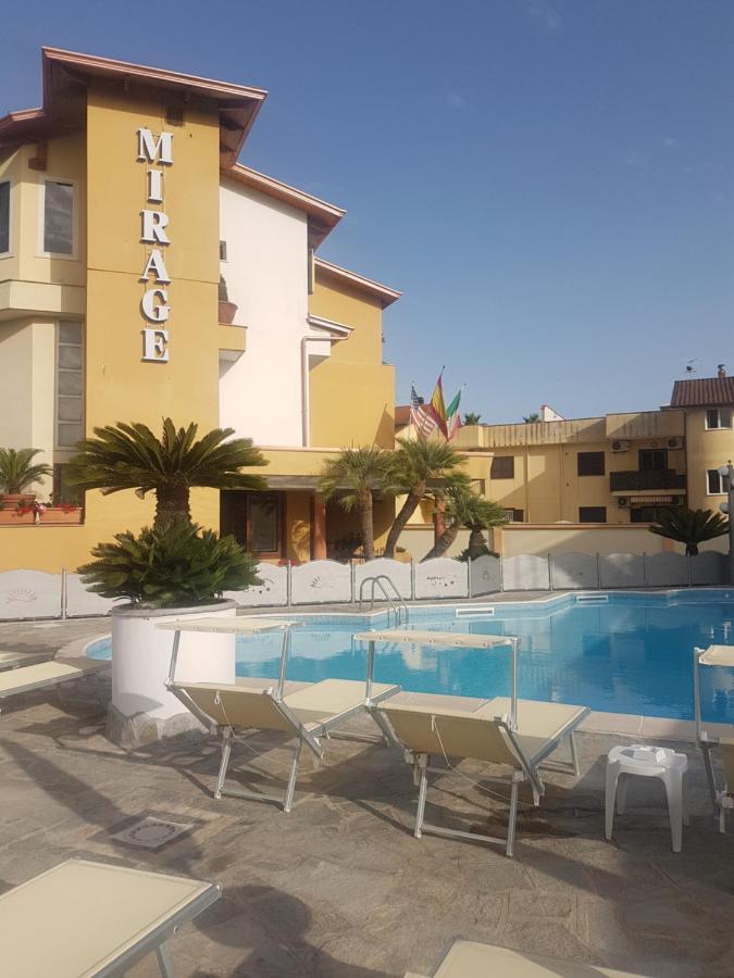 Hotel Mirage Varcaturo Esterno foto
